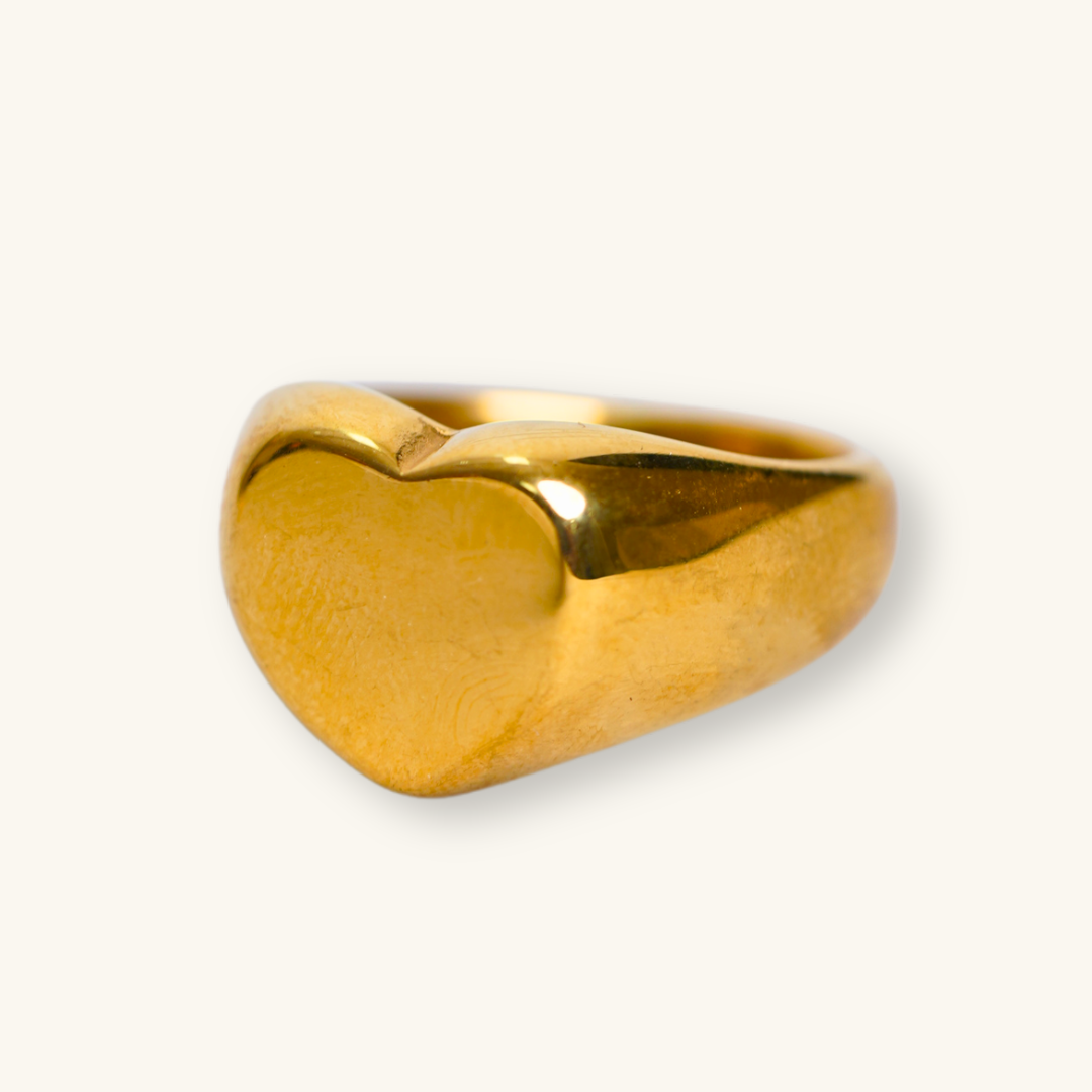 European heart | Thick 18K Gold Plated Ring