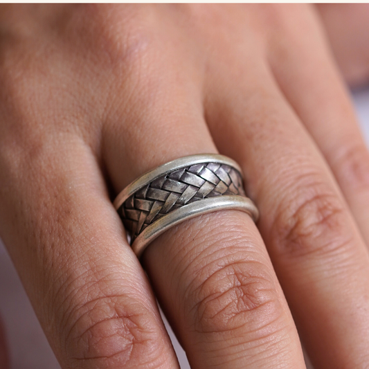 The Rome Ring | Antique 925 Sterling Silver